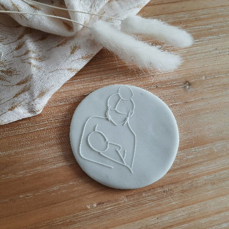 Baby shower 'Mum with newborn - line draw' fondant embossers (cookie stamp)