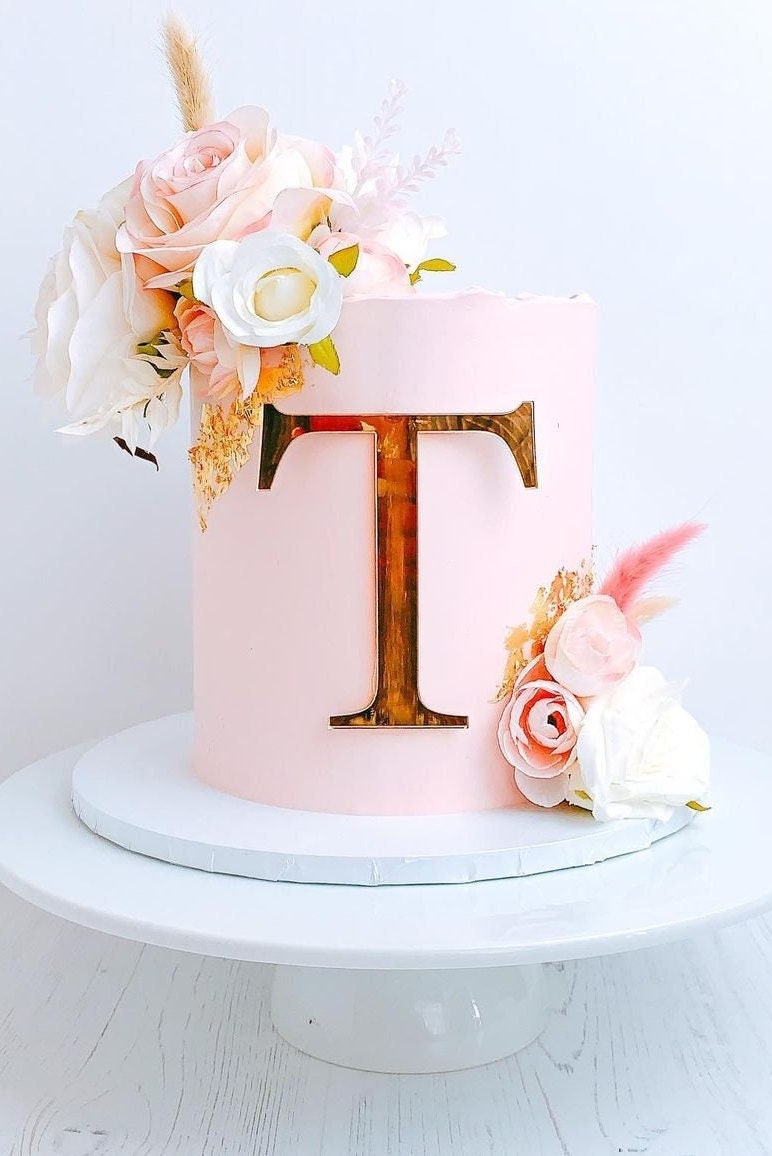 Minimalistic Cake Letter