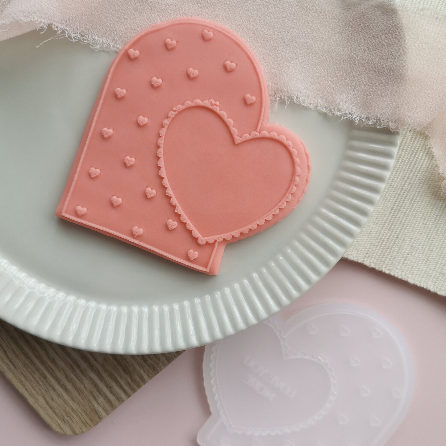 Heart arch fondant embossers (cookie stamp) and cutter